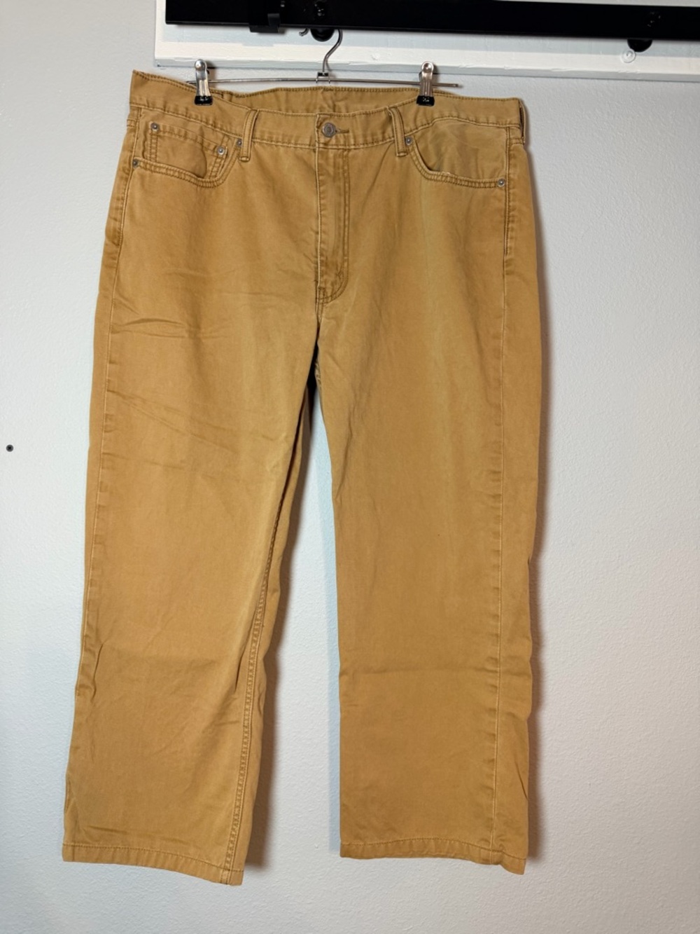 Levi's Men's 514 Pants Size 40x30 Straight Leg Camel Tan Khaki Jeans
